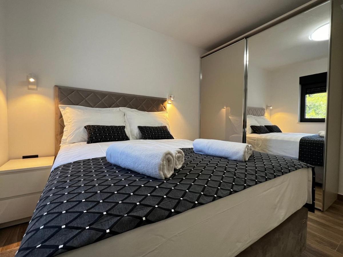 White Pearl Apartments - New Grebaštica Esterno foto