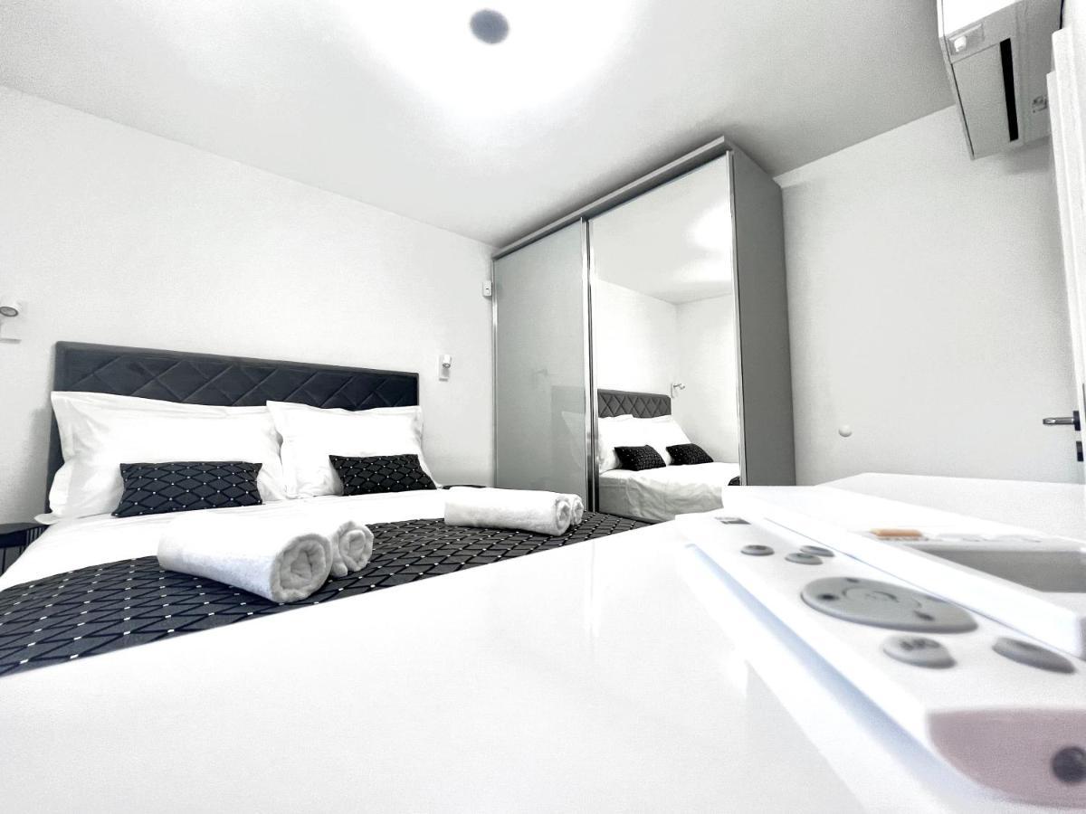 White Pearl Apartments - New Grebaštica Esterno foto